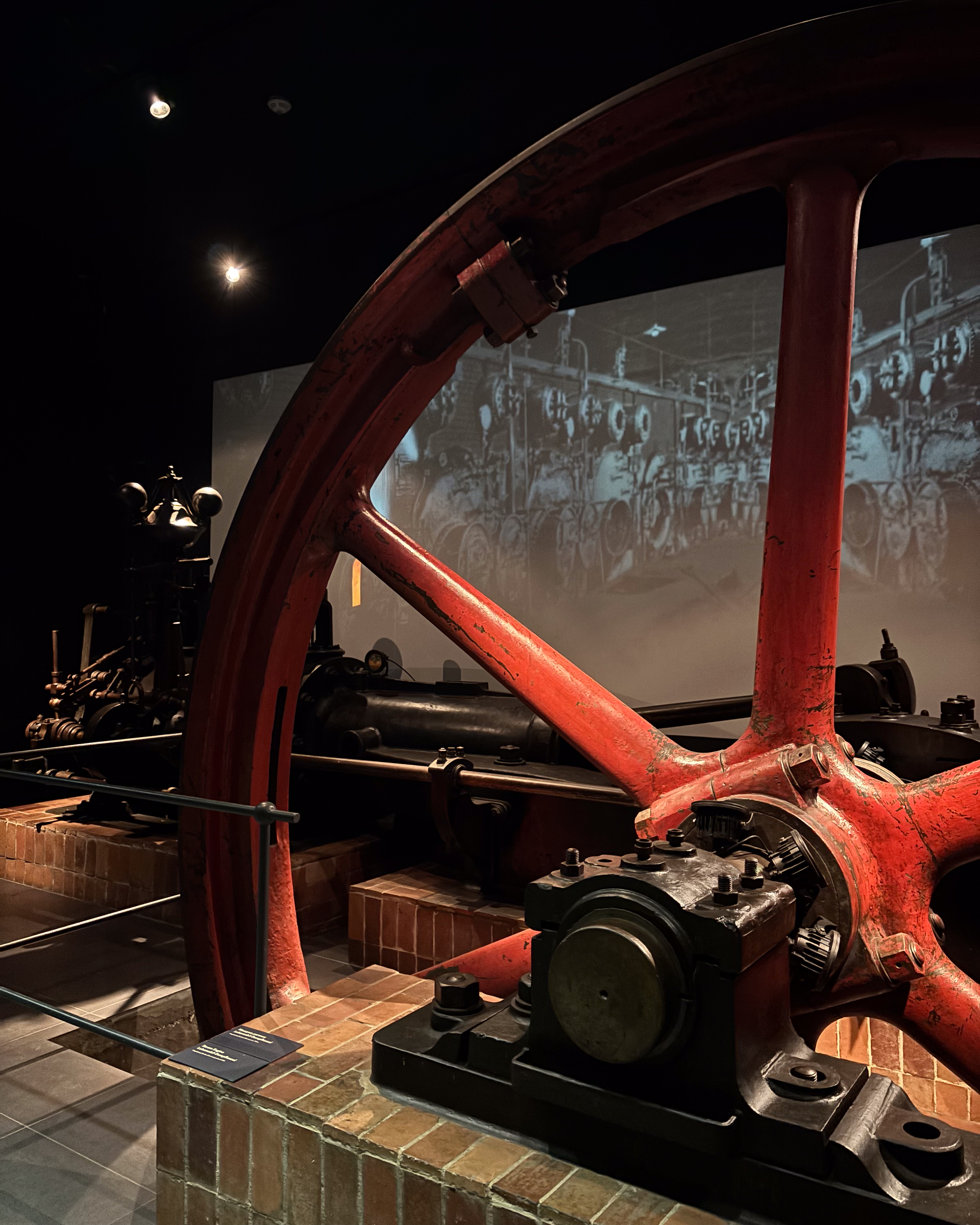 Textile manufacturing process demonstration